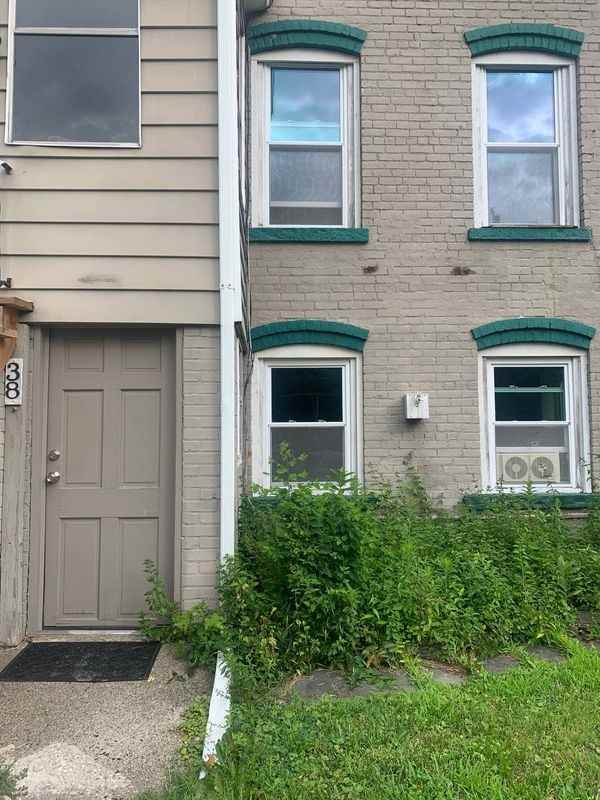 38 Davis St - Photo 2 of 10