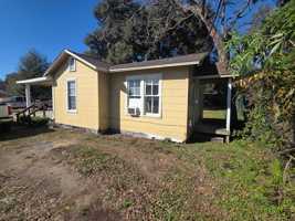 featured image of 232 Massachusetts Ave