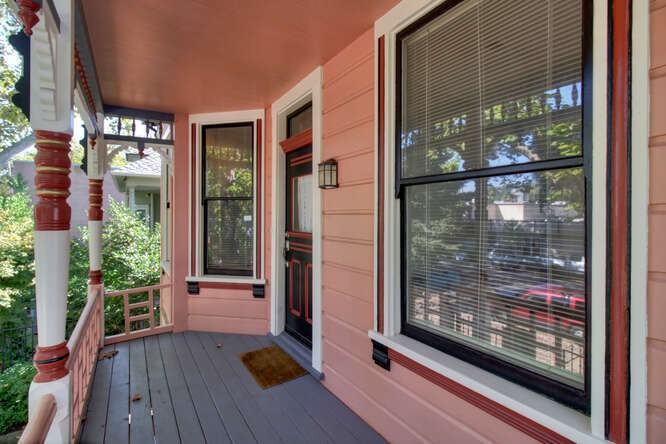 1904 F St #AB - Photo 2 of 18