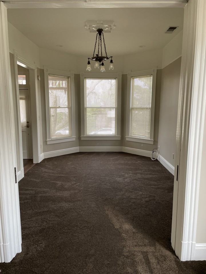 1904 F St #AB - Photo 5 of 18