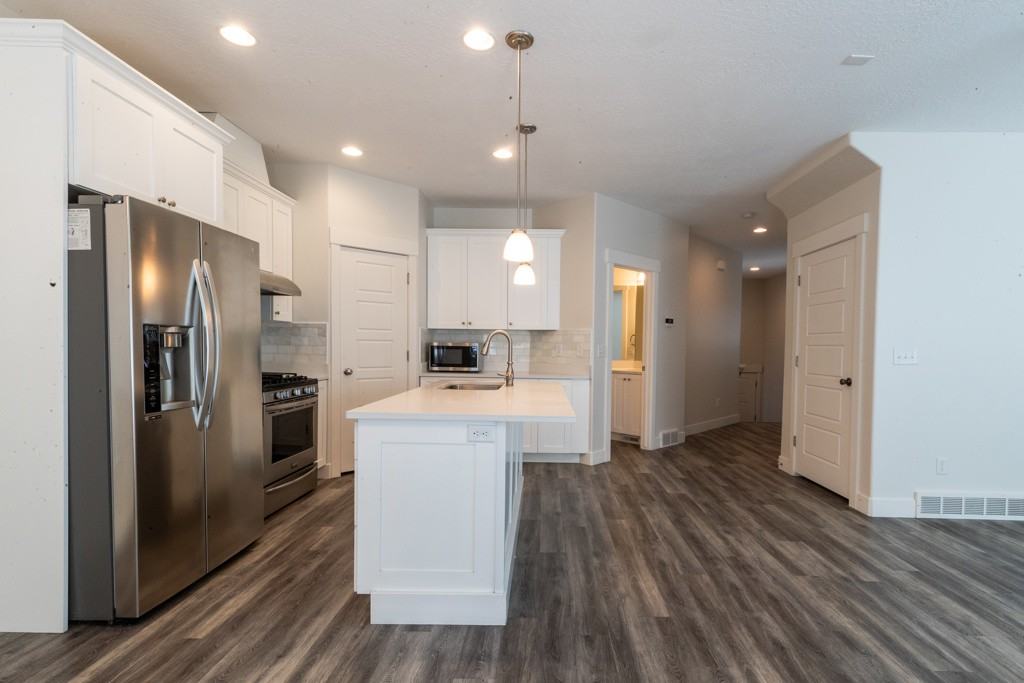 1813 W 720 S - Photo 7 of 24