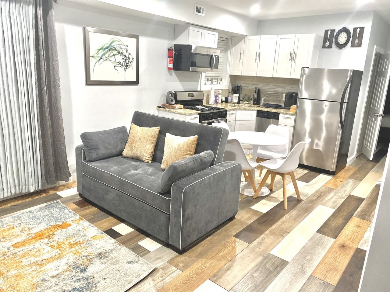 5112 Hazel Ave 2nd Fl - Photo 5 of 8