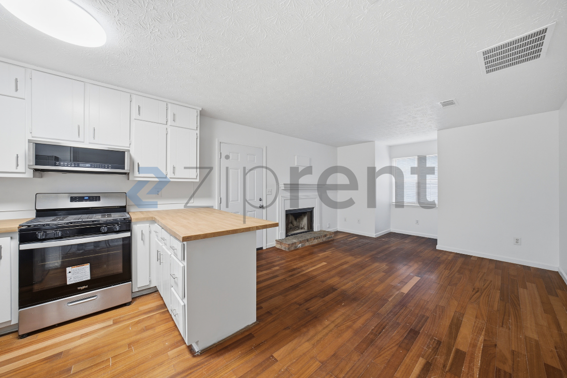 5893 N Castlegate Dr #C - Photo 7 of 13