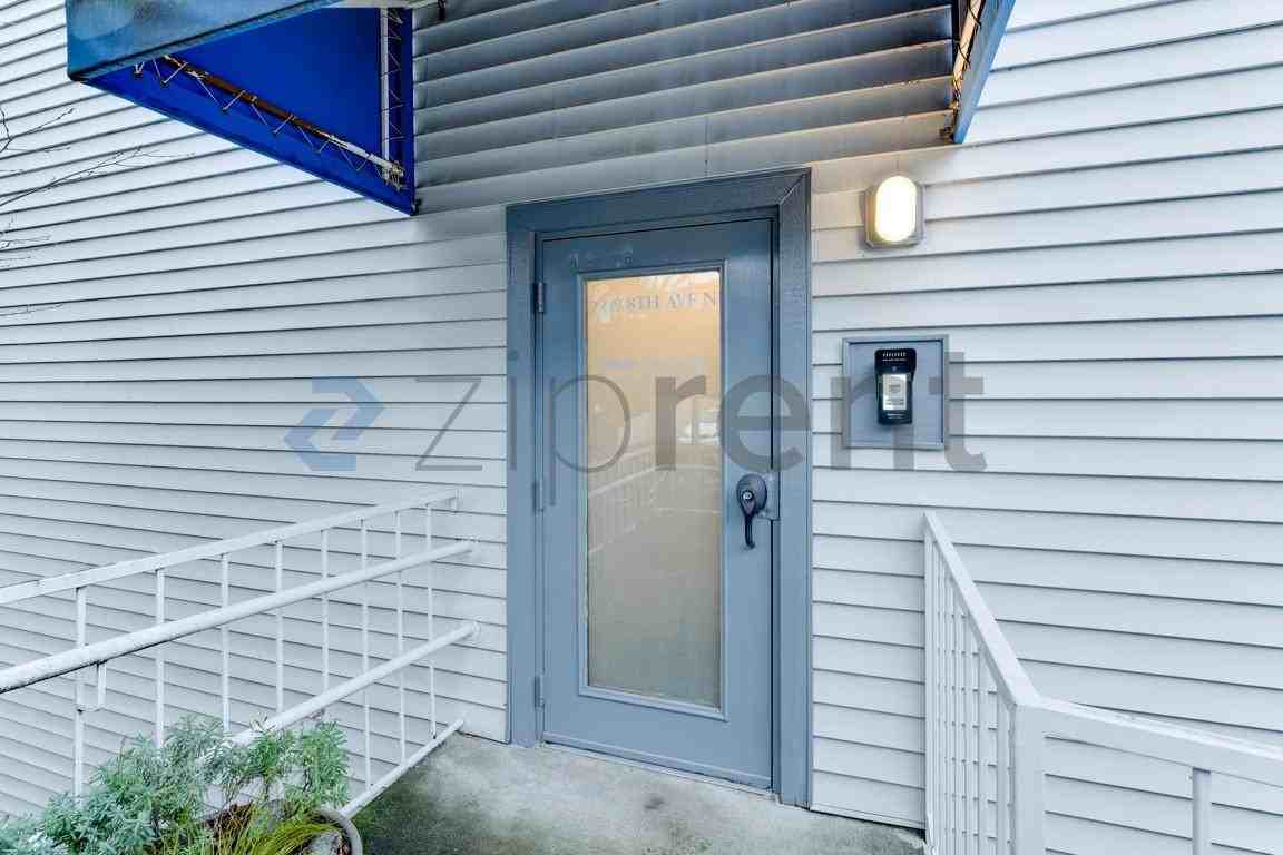 2419 8th Ave N #202 - Photo 2 of 23