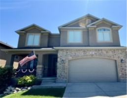 featured image of 527 W Pumpkin Patch Dr