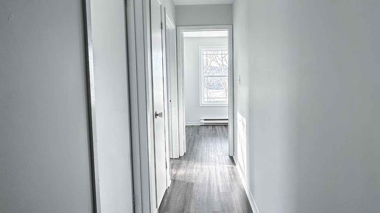 322 Townsend Street - Photo 6 of 10