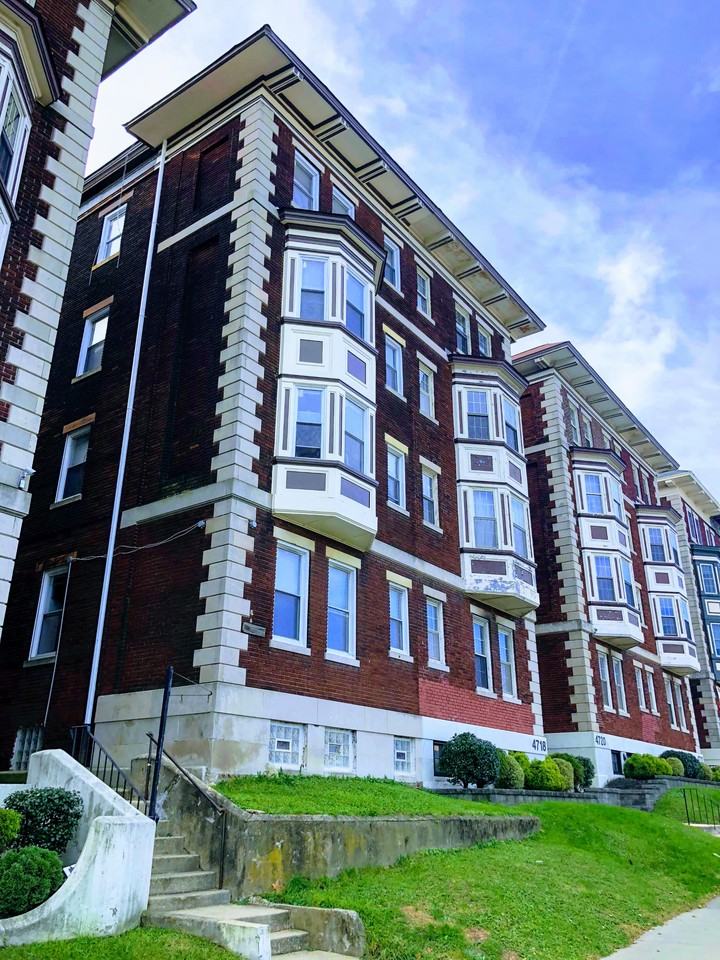 4716 Chestnut St #D01 - Photo 2 of 13