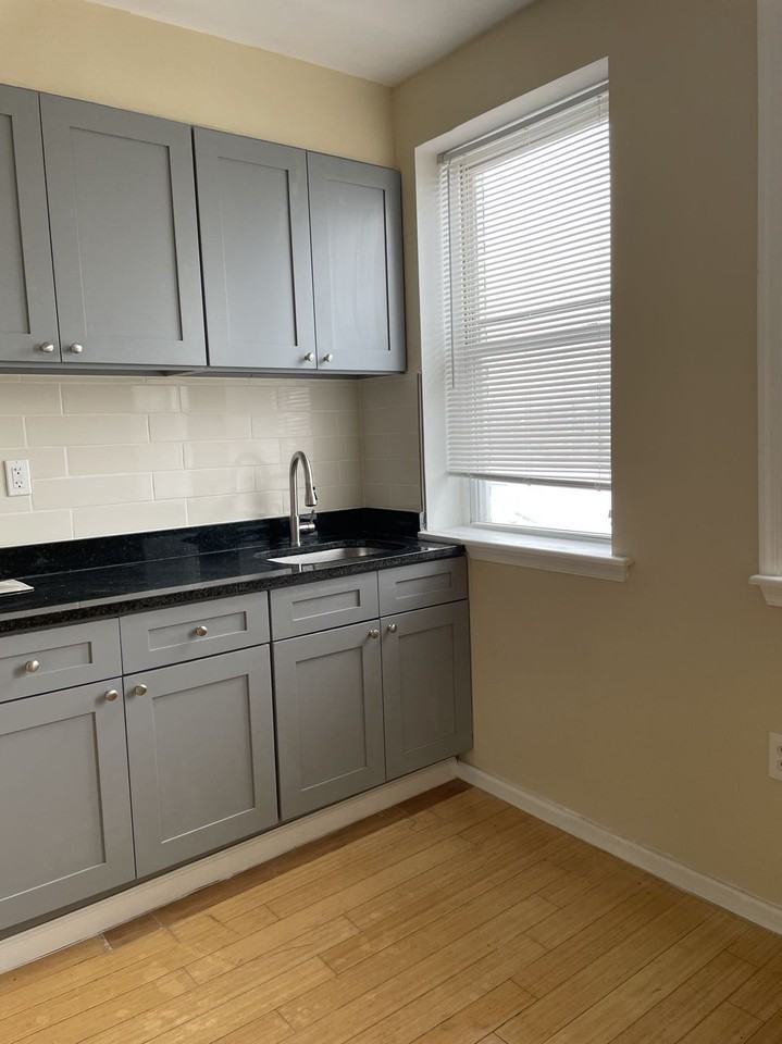 4716 Chestnut St #D01 - Photo 6 of 13