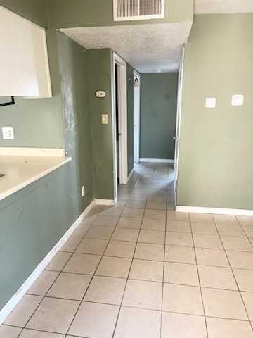 507 Wisconsin St Ne #2B - Photo 3 of 8