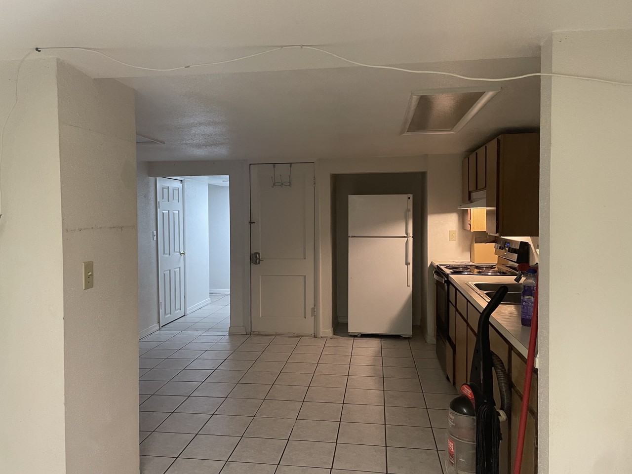 412 15th Ave S #4 - Photo 5 of 11