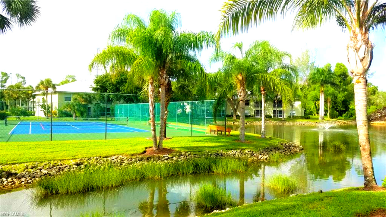 28121 Pine Haven Way - Photo 3 of 10