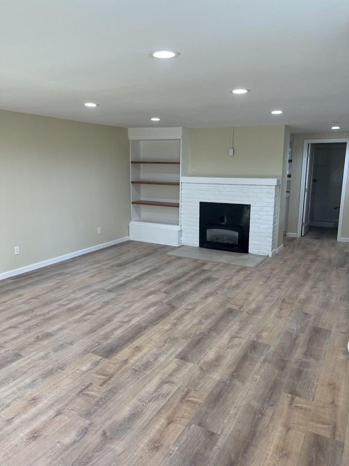 1240 Warner St #5 - Photo 7 of 10