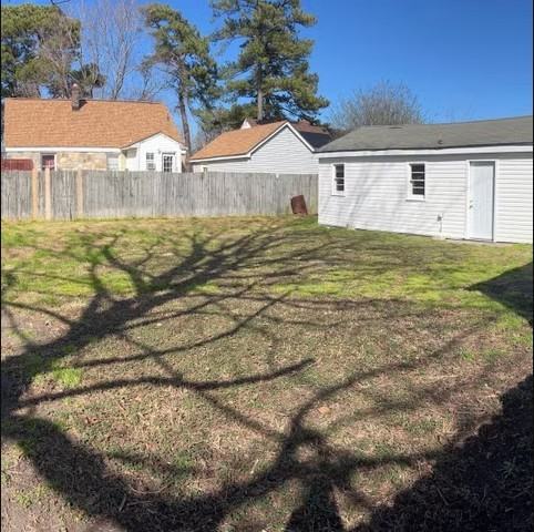 1111 Anne Ave - Photo 7 of 12