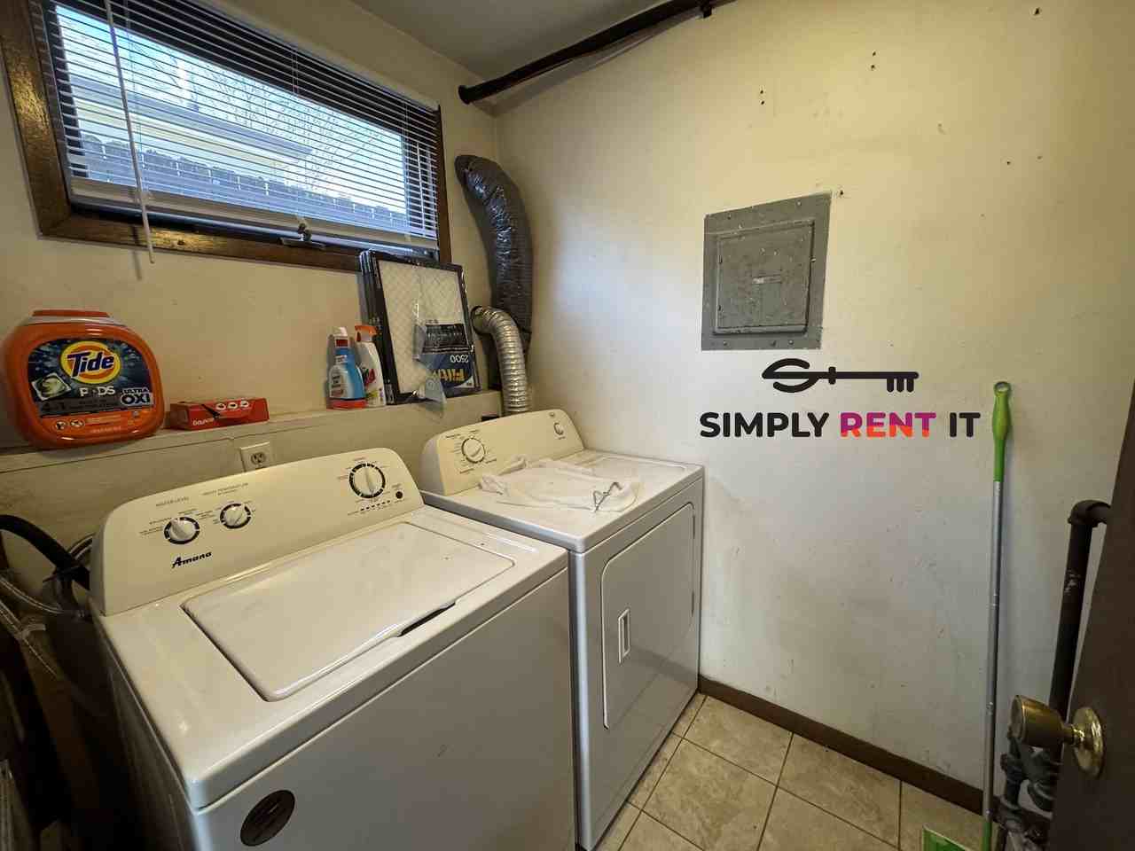 209 E 6th St #101 - Photo 7 of 14