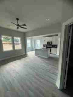 3115 Prairie Ave - Photo 3 of 10