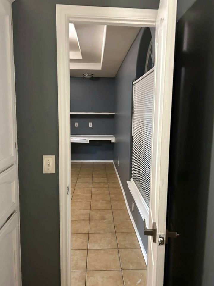 2509 Toledo Ave #1 - Photo 2 of 9