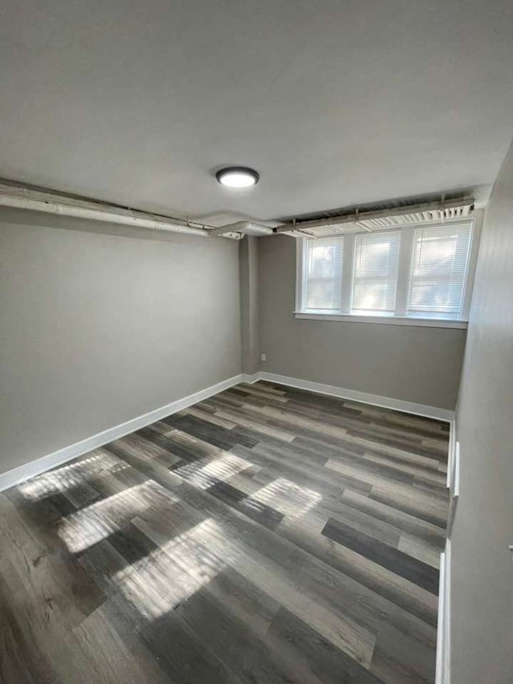 11255 Charlemagne St #13 - Photo 3 of 8