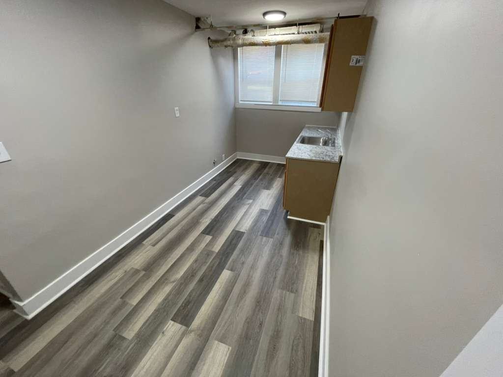 11255 Charlemagne St #13 - Photo 5 of 8