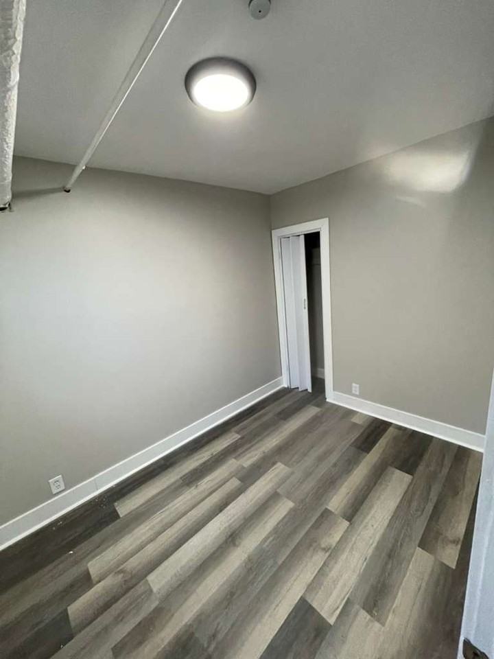 11255 Charlemagne St #13 - Photo 6 of 8