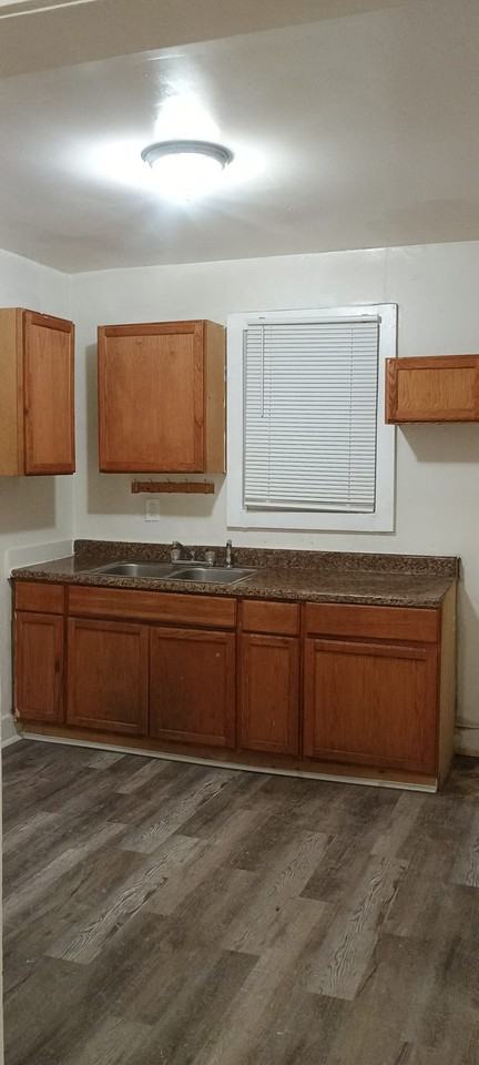 20290 Annott St - Photo 2 of 7