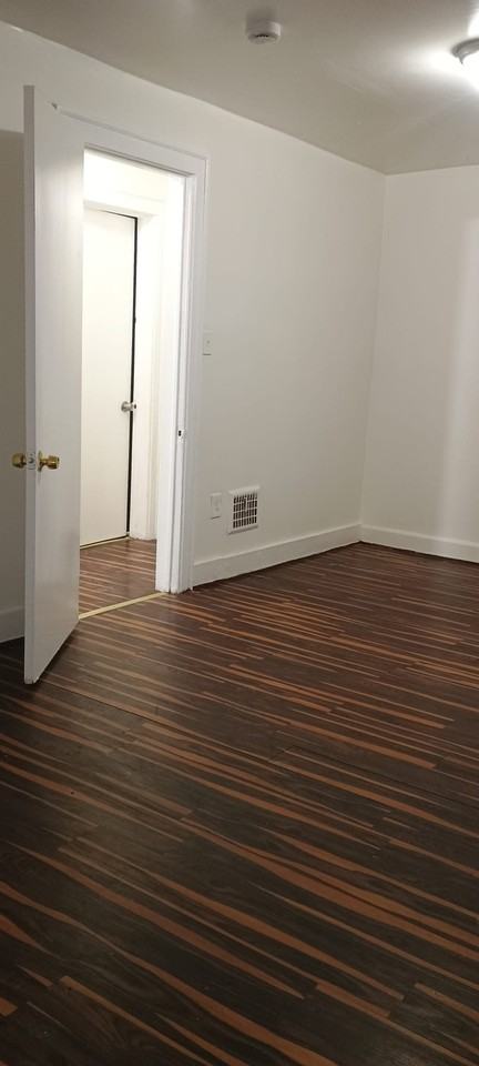 20290 Annott St - Photo 5 of 7