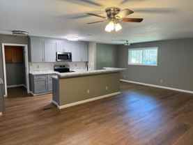 118 Lake Dr - Photo 1 of 1