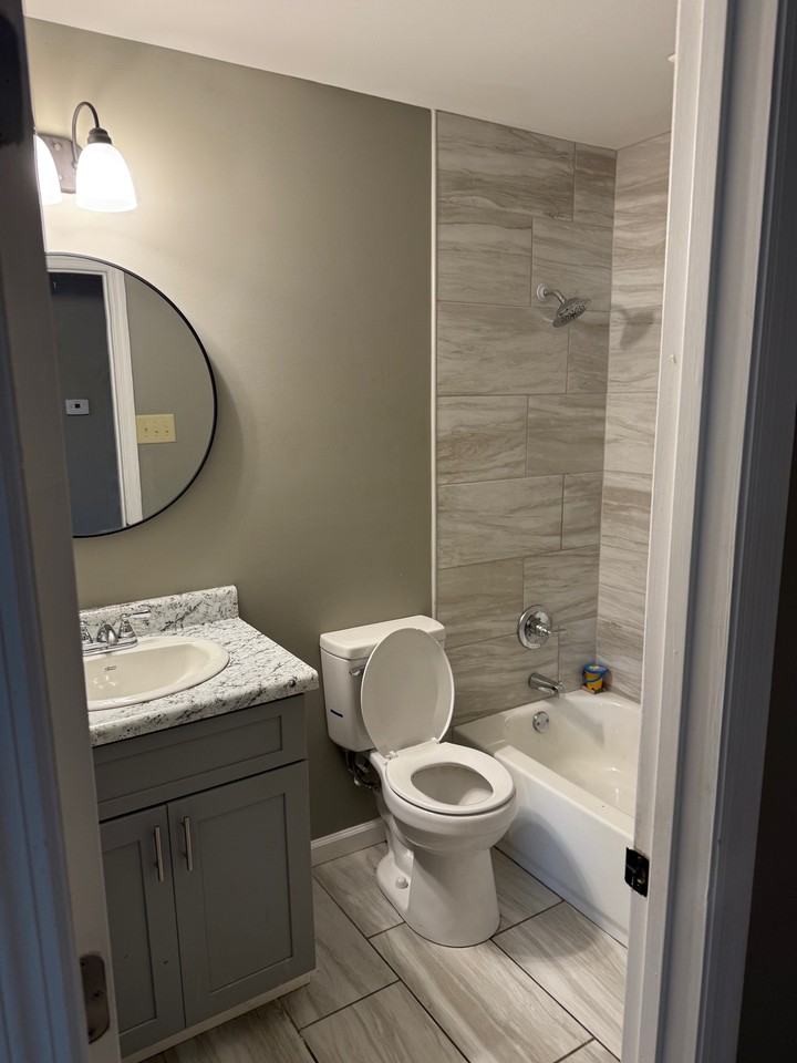 118 Lake Dr - Photo 2 of 8