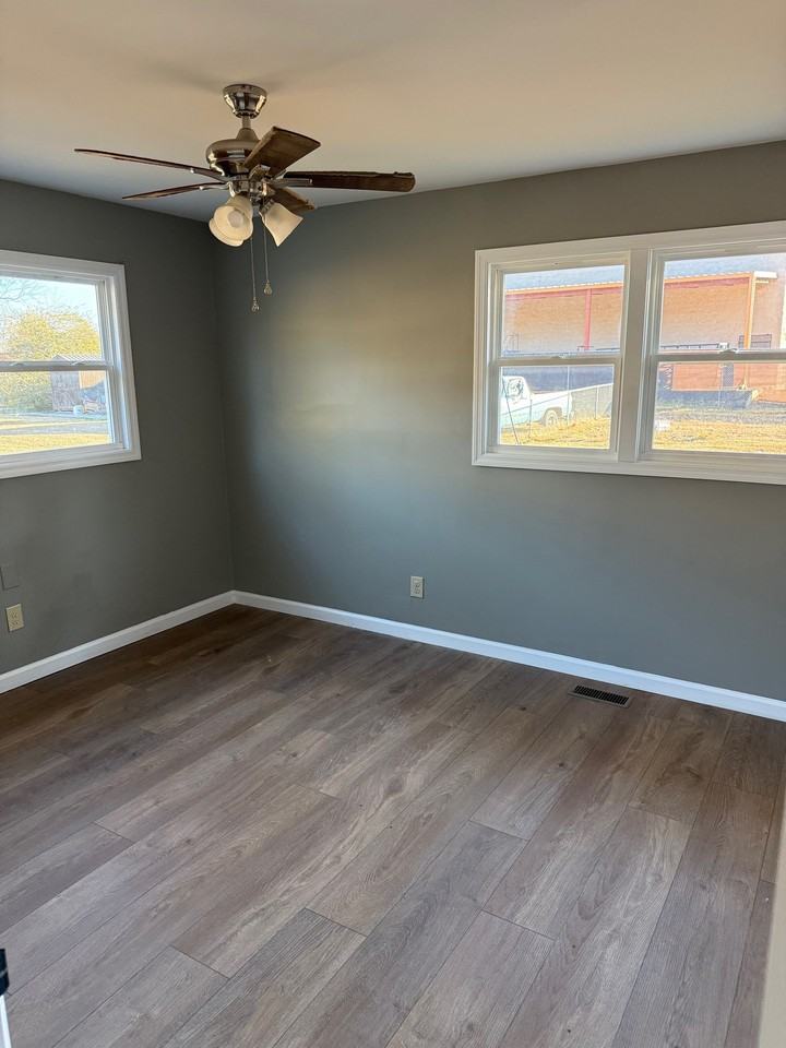 118 Lake Dr - Photo 6 of 8