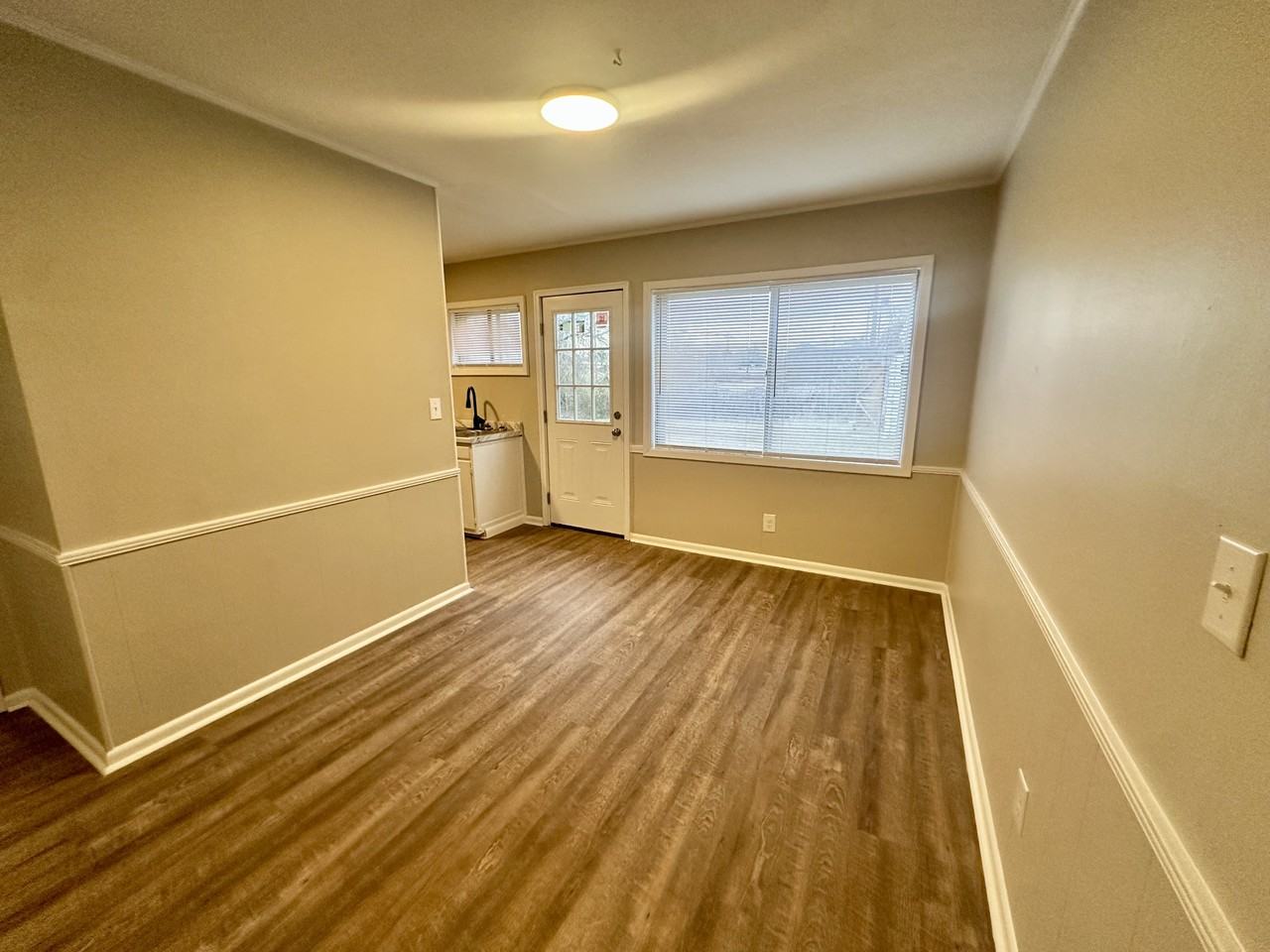 503 16th Ave N - Photo 4 of 12