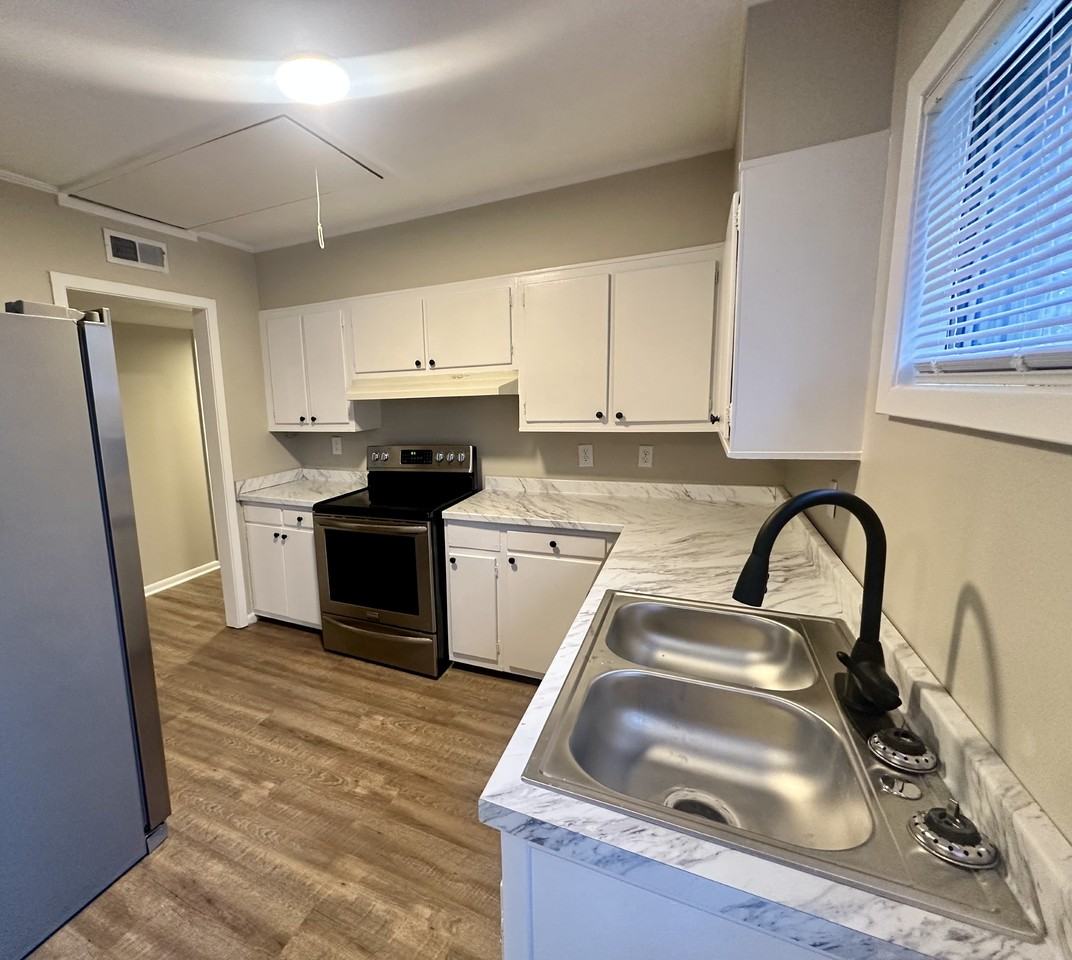 503 16th Ave N - Photo 5 of 12