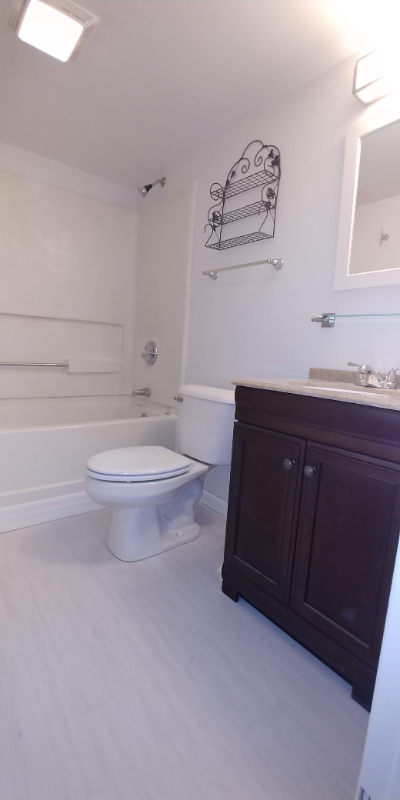 136 E Wadsworth Cir - Photo 5 of 6