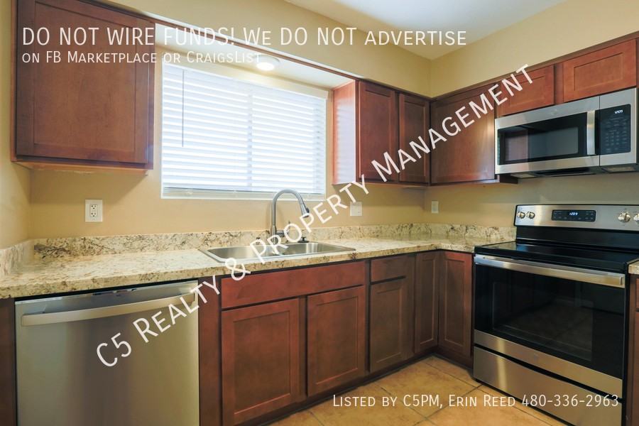 4722 E Apollo Rd - Photo 7 of 20