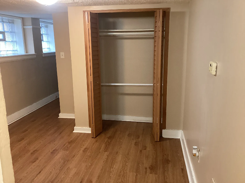 4423 S Indiana Ave #G - Photo 4 of 5