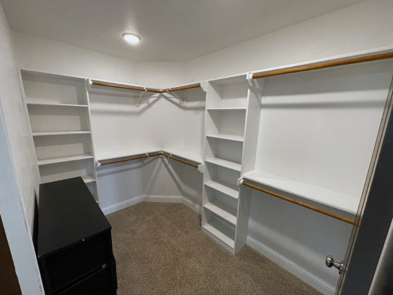 3002 Oakley - Photo 5 of 5