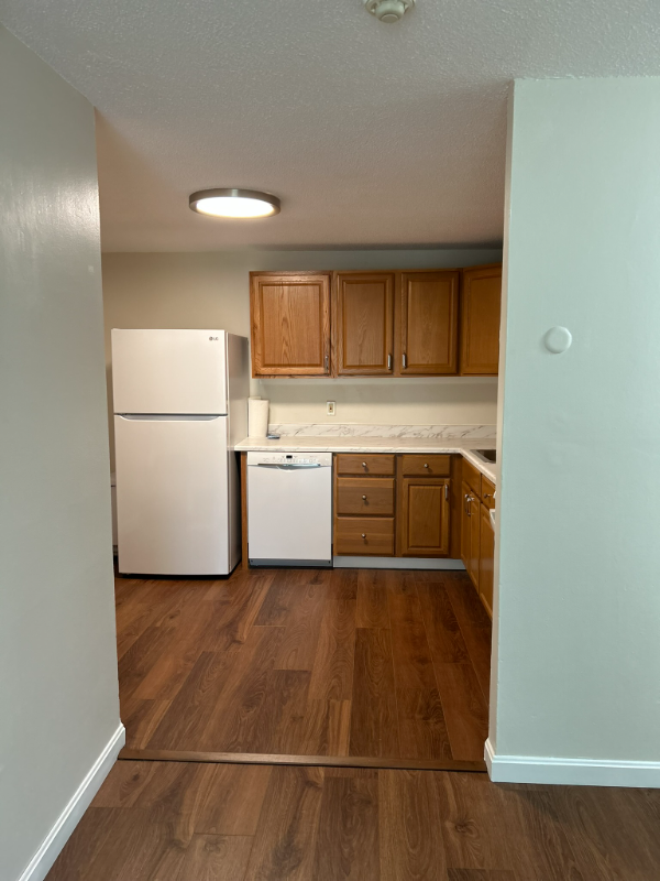 1 Lancelot Ct #1-18 - Photo 4 of 15