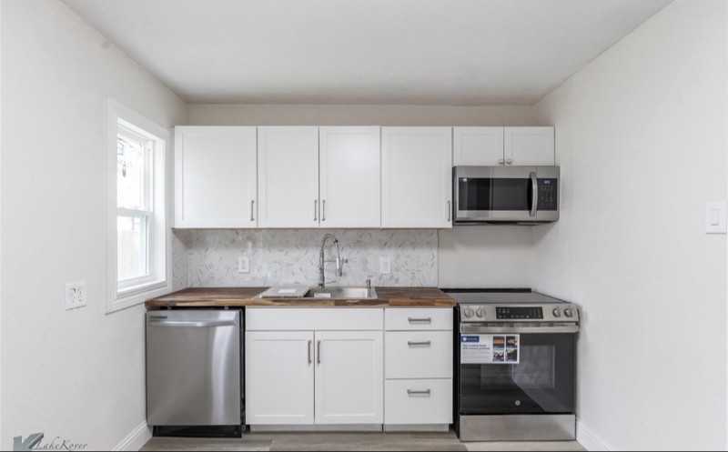 1433 Park Ave - Photo 3 of 21