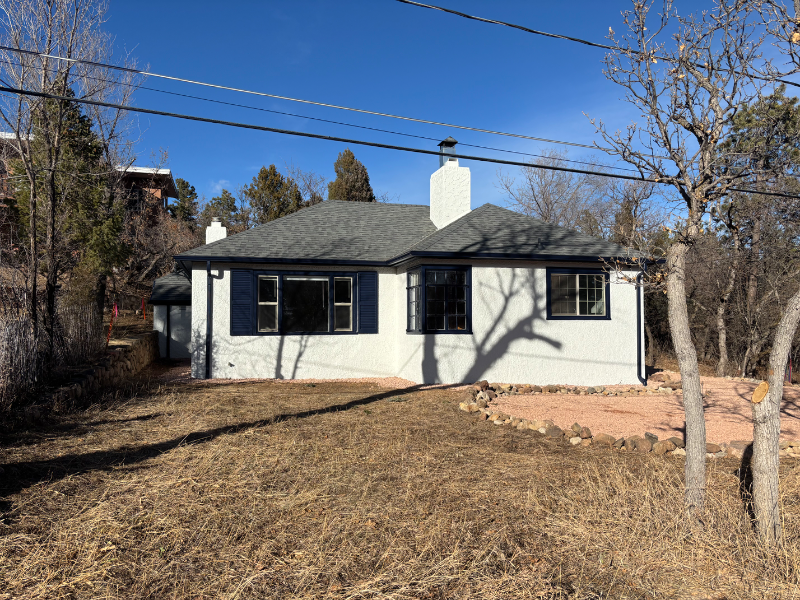 2036 Ridgeway Ave - Photo 2 of 23