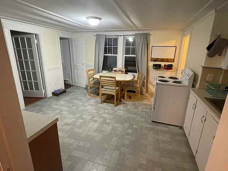 30 Braunecker Rd #2ndFL - Photo 4 of 14