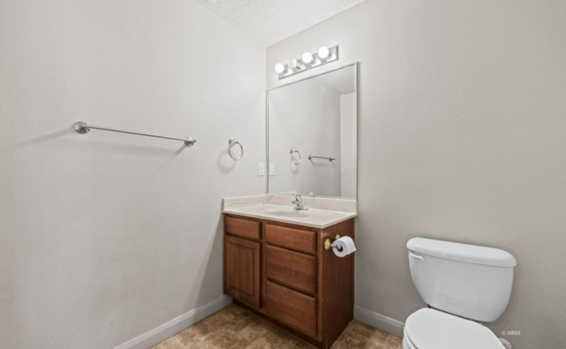 767 Moss Dr - Photo 5 of 18