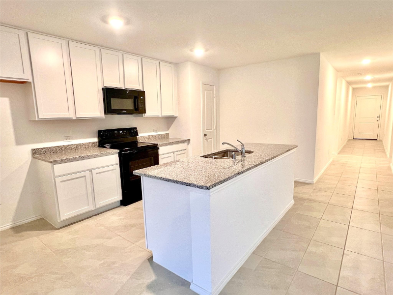 326 Ashbrook Way - Photo 3 of 16