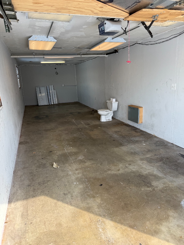 210 S Jefferson St - Photo 2 of 3