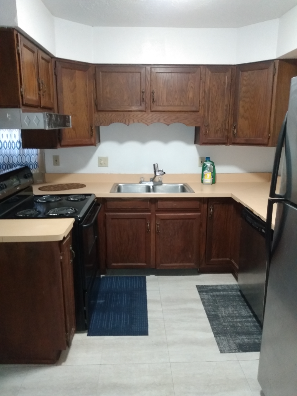 230 N Roosevelt Ave - Photo 3 of 12