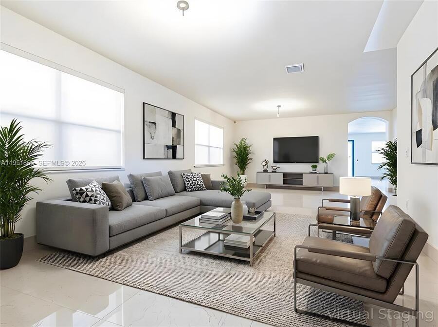 9895 Nw 87th Ter - Photo 2 of 31