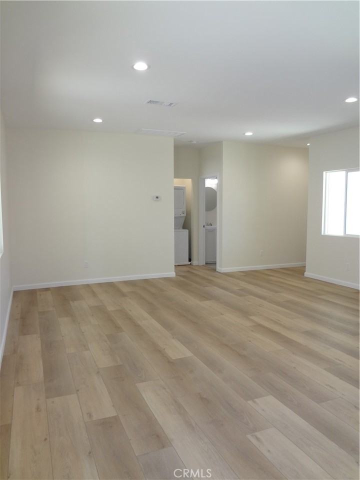 1717 2nd St #1717 - Photo 6 of 18