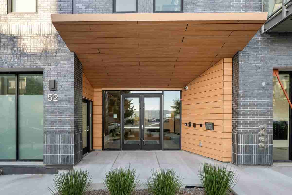 52 Kirkwood Ave #52-426 - Photo 2 of 50