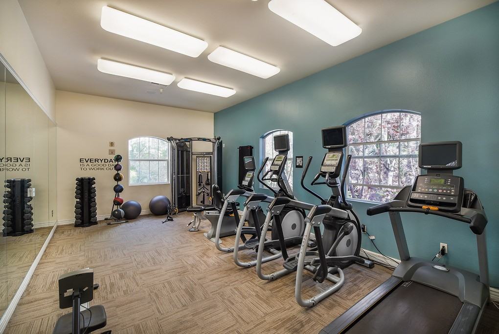 Mirabella - Photo 5 of 39