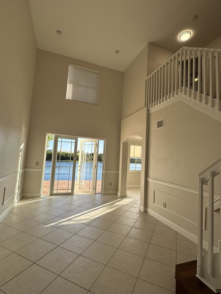 17028 Sw 39th Ct #NA - Photo 3 of 31