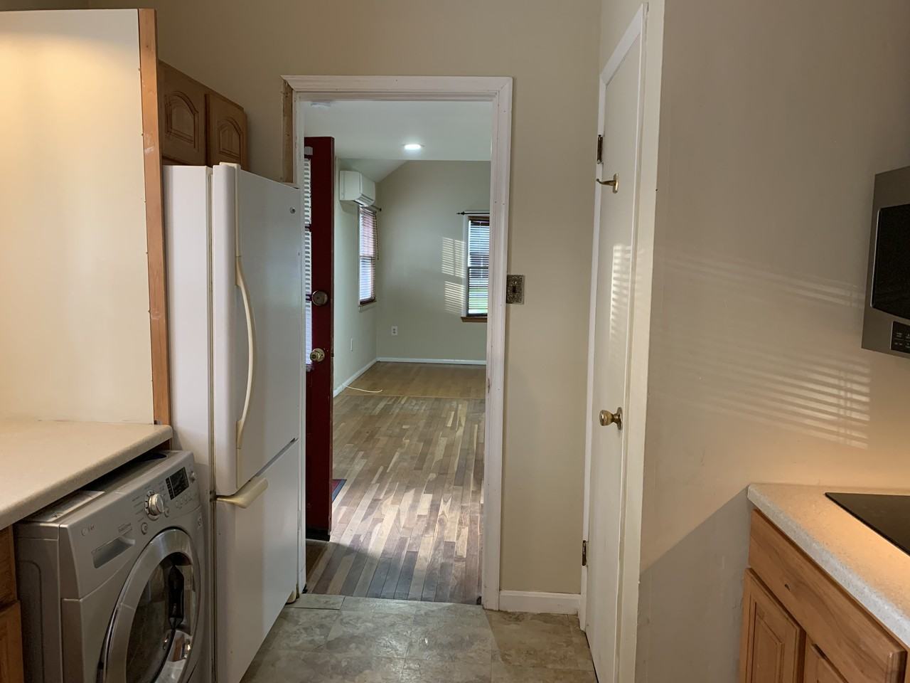 5712 N Shore Pkwy #1A - Photo 7 of 17