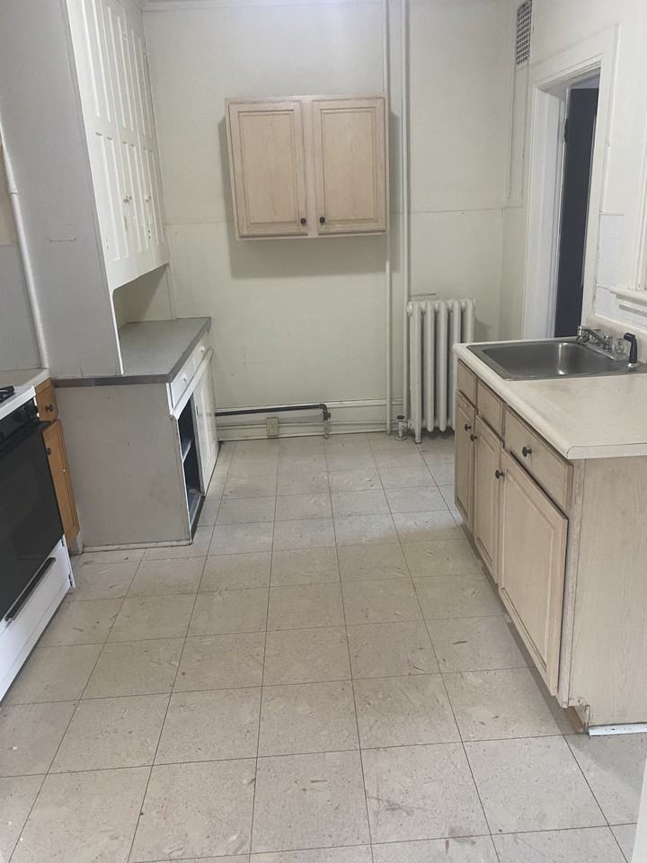 1 N Market St #2 - Photo 4 of 16