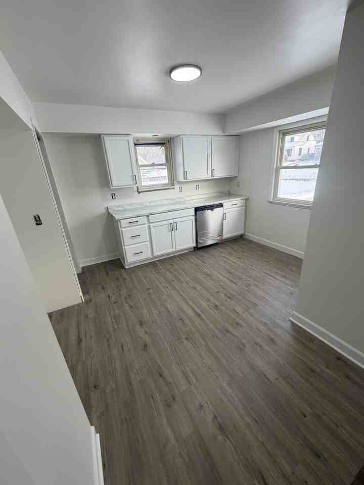 116 Arlington Cir #NA - Photo 6 of 18